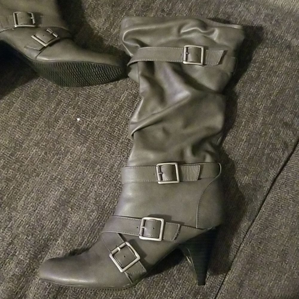 🤠Liz & Co. Veratile Taupe Heeled Boots W/Buckles Size 6.5